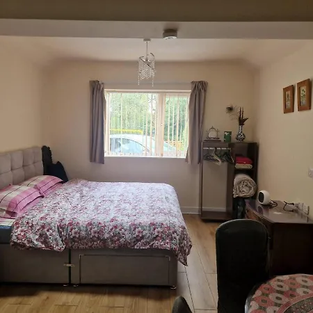 Studio Lickey Hills Near Attractions Garden Petok Birmingham Exterior photo