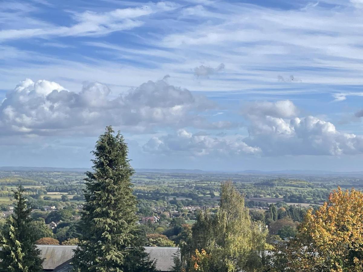 Apartment Lickey Hills Near Attractions Garden Petok Birmingham