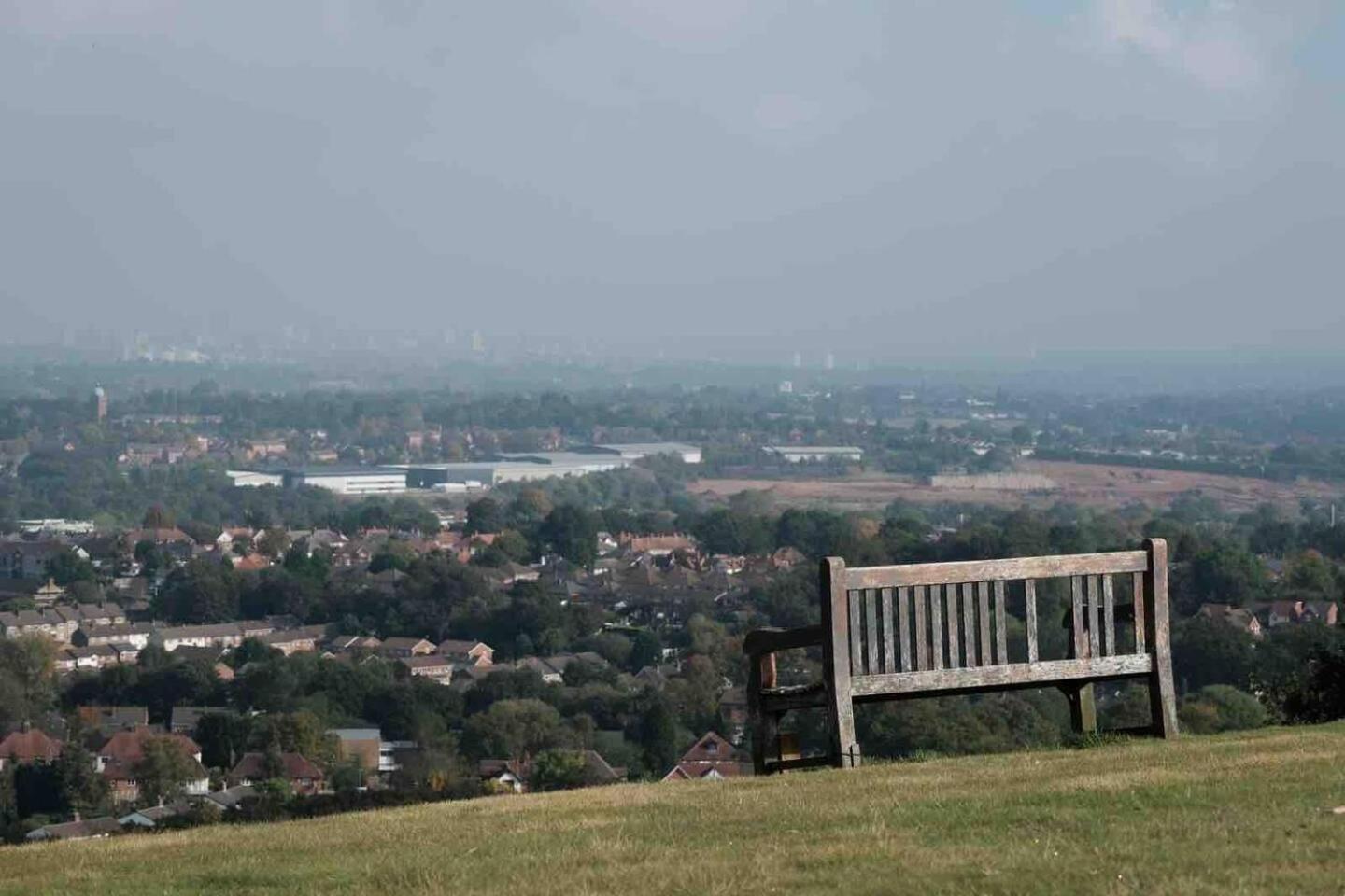 Apartment Lickey Hills Near Attractions Garden Petok