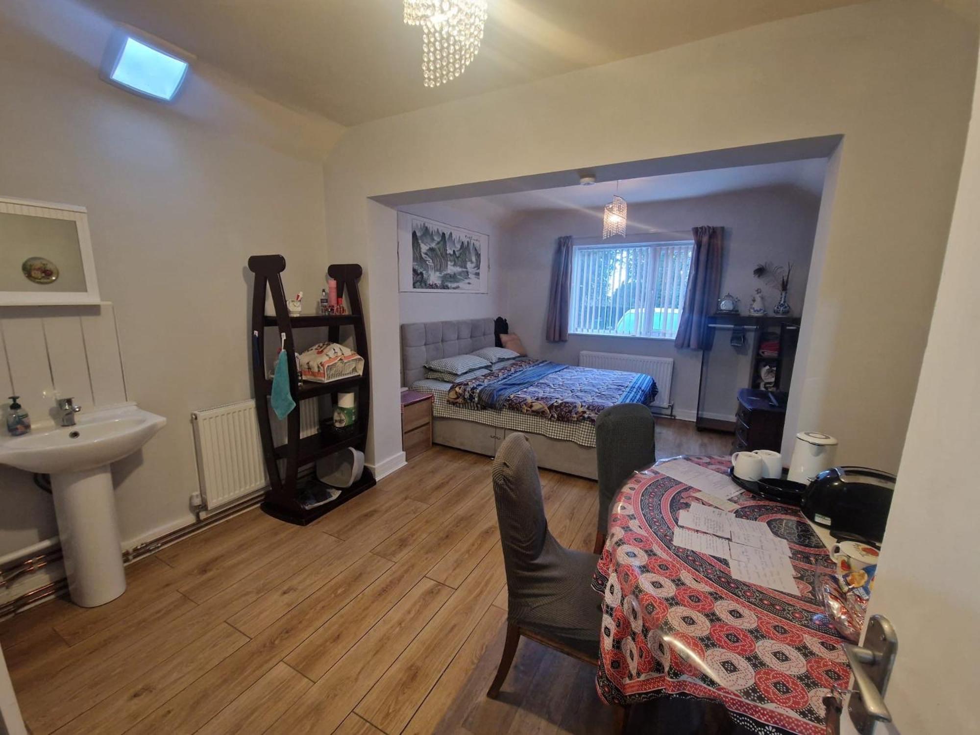 Apartment Lickey Hills Near Attractions Garden Petok *